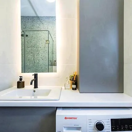 Apartment Angelo Luxury Center By Sattal